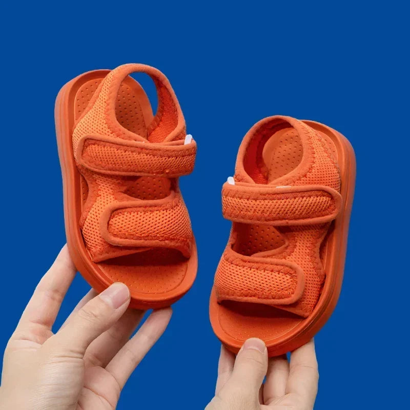 Breathable children's sandals with a soft sole and quick fastening – RunEasy