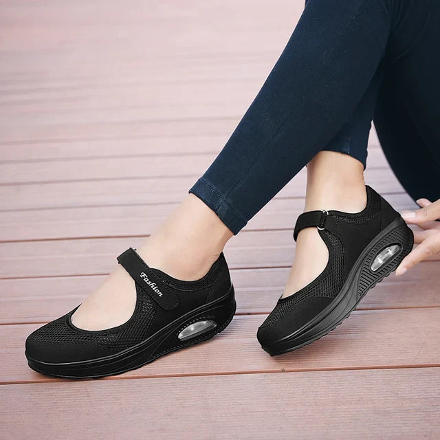Julia - Orthopedische Lichtgewicht Zwarte Sandalen-Zwart-35-State of Style