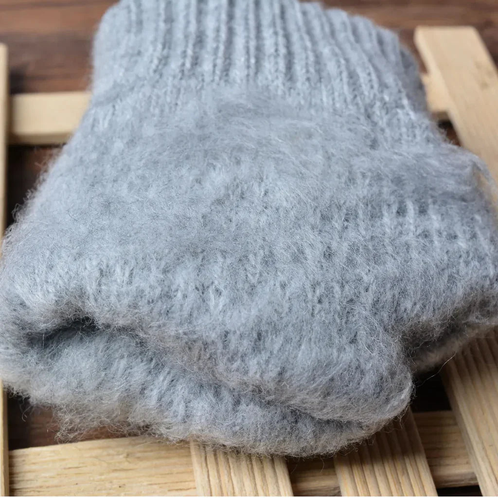 Knitted Touchscreen Gloves for Women - Amara-Black-State of Style