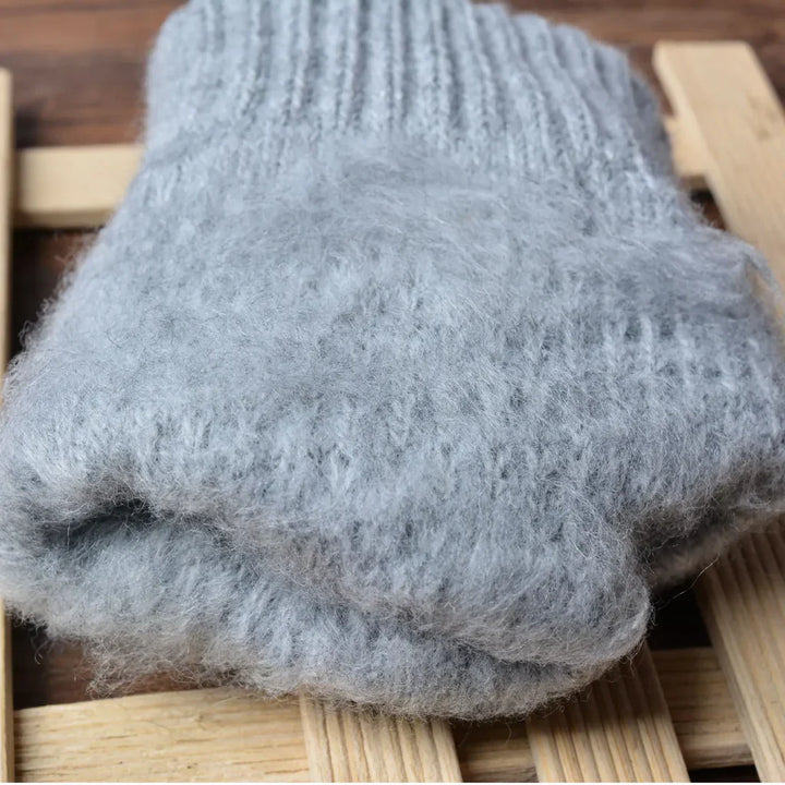 Knitted Touchscreen Gloves for Women - Amara-Black-State of Style