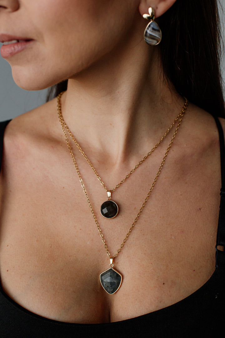 Labradorite Protection Necklace - Valoria-State of Style