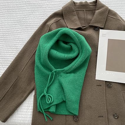 Liza Neck Warmer | Stylish & Versatile with a Practical Hoodie-Green-State of Style