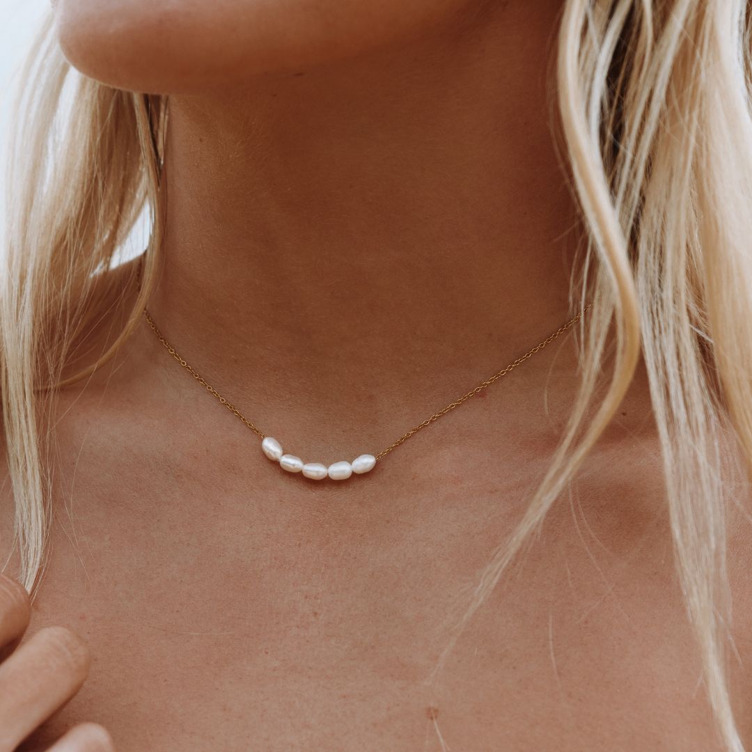 Lovely Necklace with Freshwater Pearls - Celina-State of Style