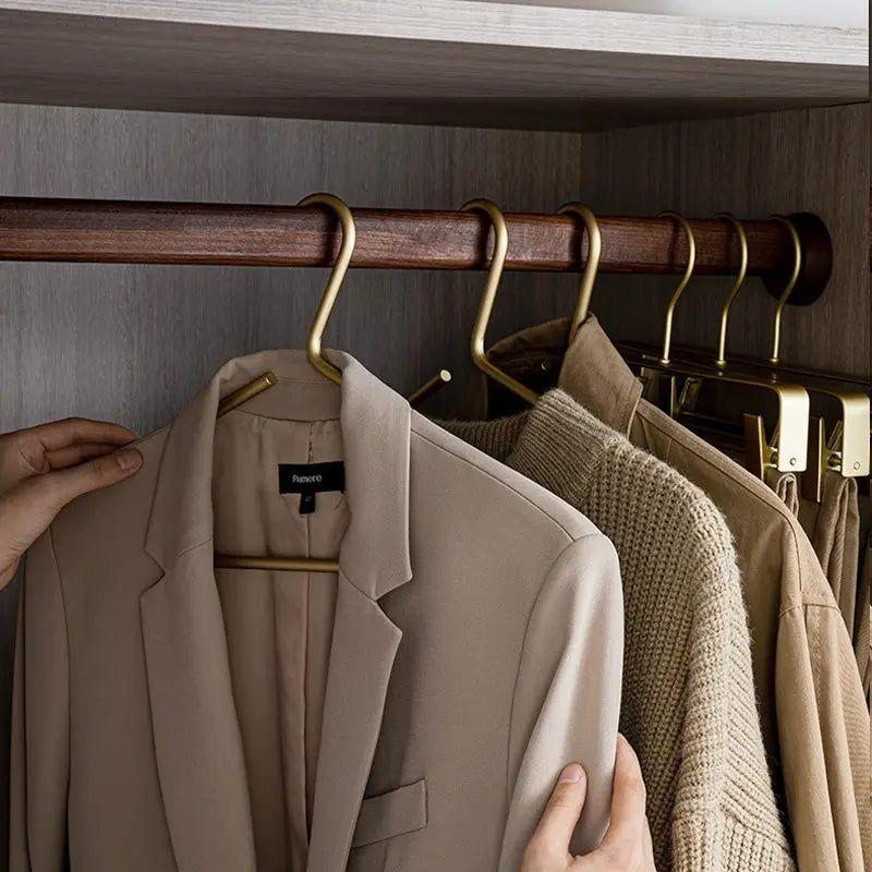 Luxury Anti-Slip Clothes Hangers - Closura-Gold-State of Style