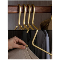 Luxury Anti-Slip Clothes Hangers - Closura-Gold-State of Style