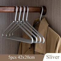 Luxury Anti-Slip Clothes Hangers - Closura-Gold-State of Style