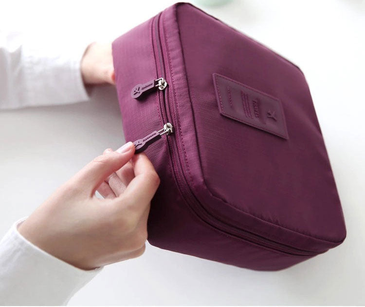 Compact Waterproof Make-Up Travel Organiser