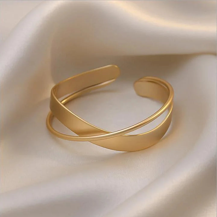 Mat Gold Infinity Bracelet - Elisa-State of Style
