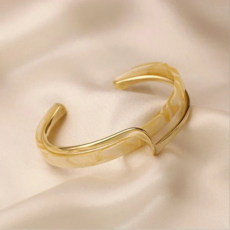 Mat Gold Infinity Bracelet - Elisa-State of Style