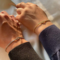 Minimalist Knot Bracelet – Elva-Gold-State of Style