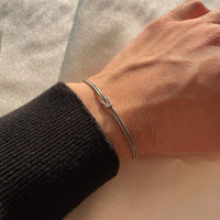 Minimalist Knot Bracelet – Elva-Gold-State of Style