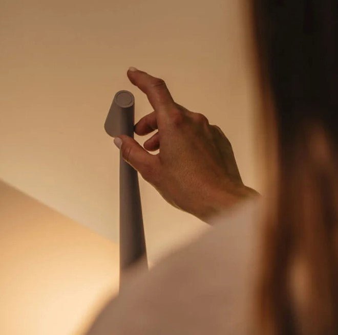 Minimalist Wireless LED Mood Lamp - NordicLite-Black-35 cm-State of Style