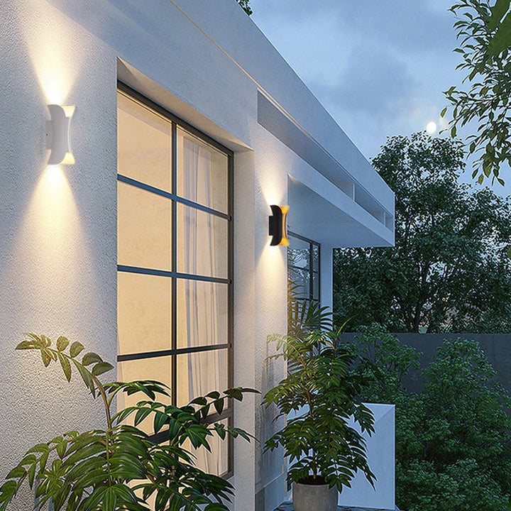 Modern LED Outdoor Wall Lamp - LumiEdge-Black and Gold-Small 6W-Warm white-State of Style