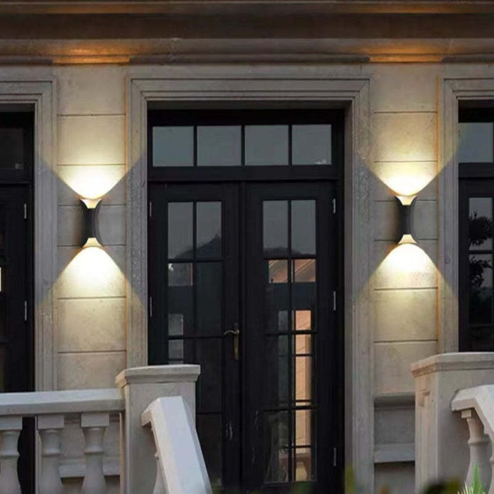 Modern LED Outdoor Wall Lamp - LumiEdge-Black-Small 6W-Universal White-State of Style