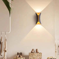 Modern LED Outdoor Wall Lamp - LumiEdge-Small (6W)-Neutral White-Black and Gold-State of Style
