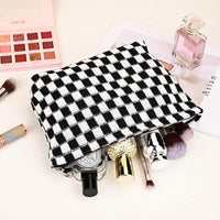 Must-Have Checked Make-up Bag Set-Red-State of Style