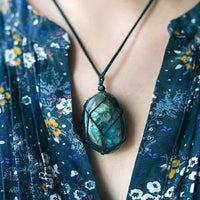 Mystical Labradorite Dragonheart Necklace - Aris-State of Style