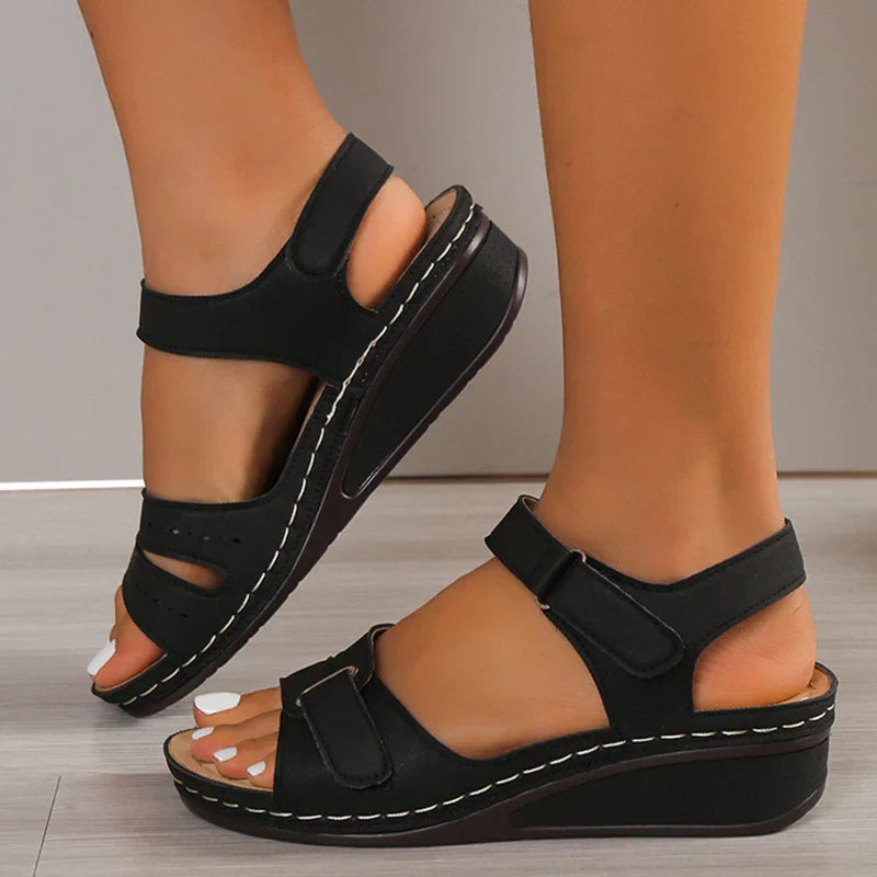 Orthopedische Lichtgewicht Rode Sandalen - Julia-Zwart-36-State of Style