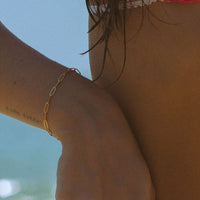 Paperclip Switch Bracelet - Nova-Gold-State of Style