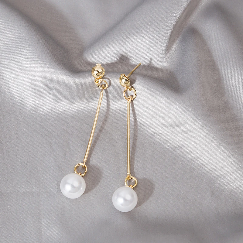 Pearl hoop earrings in Luxury Design - Selena-State of Style