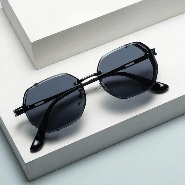Premium men's sunglasses with an elegant frame – UrbanValence-Black-State of Style