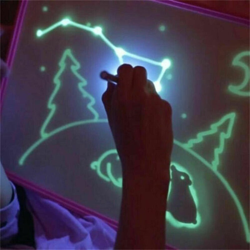 Light board for children to draw without paint – reusable & magical