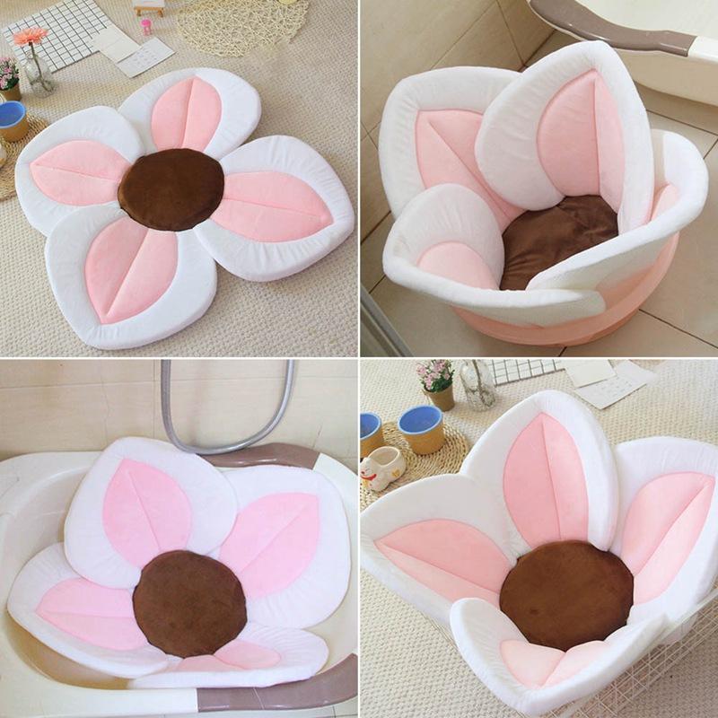 Soft baby bath with little flowers for the sink or when travelling – Cuddle Flower