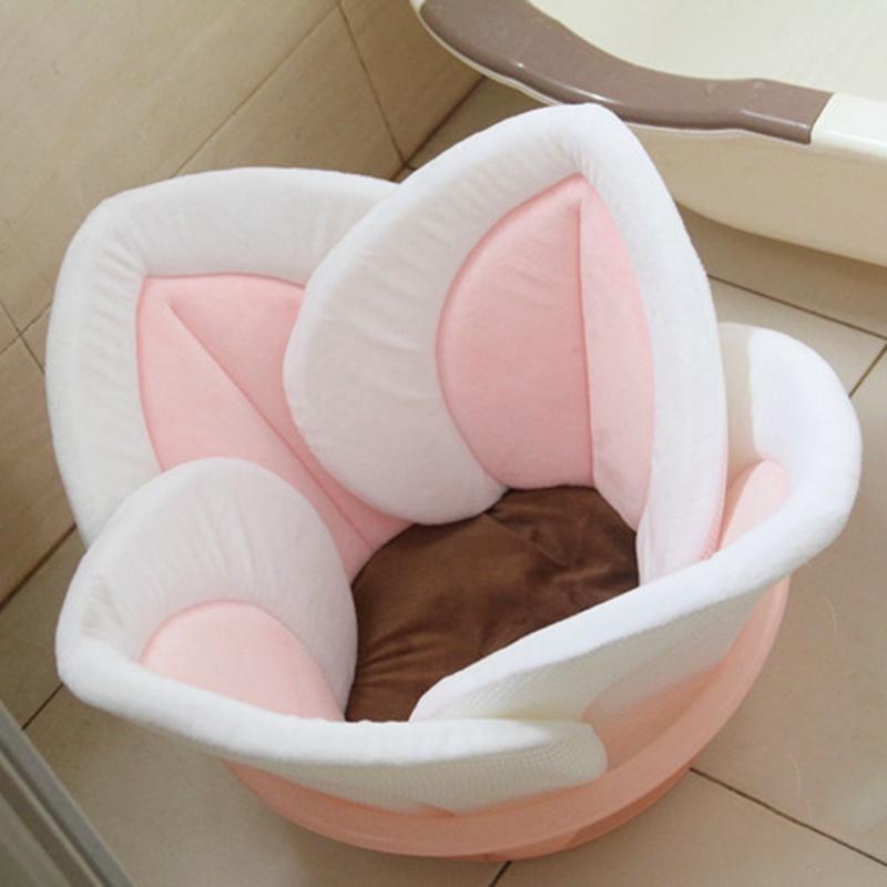 Soft baby bath with little flowers for the sink or when travelling – Cuddle Flower