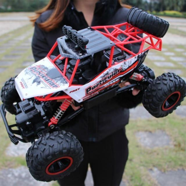 Off-road 4x4 RC monster truck for children and adults