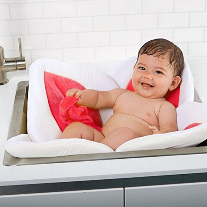 Soft baby bath with little flowers for the sink or when travelling – Cuddle Flower