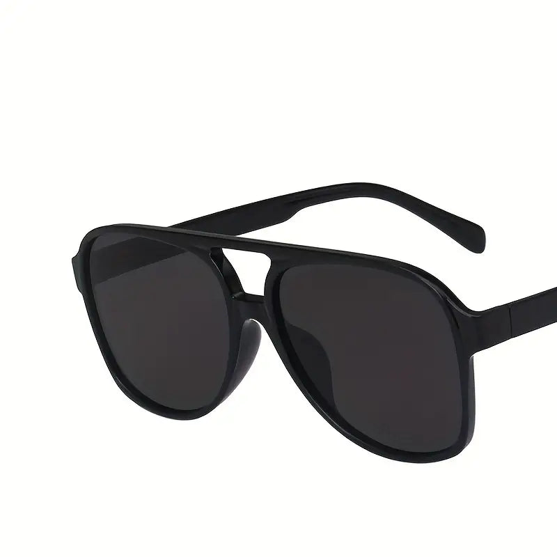 Retro Large Frame Sunglasses – Vintage Oversized Shades-Black Grey-State of Style
