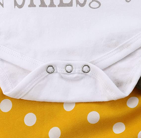 Baby outfit with text & ruffled bottoms – Autumn Magic set