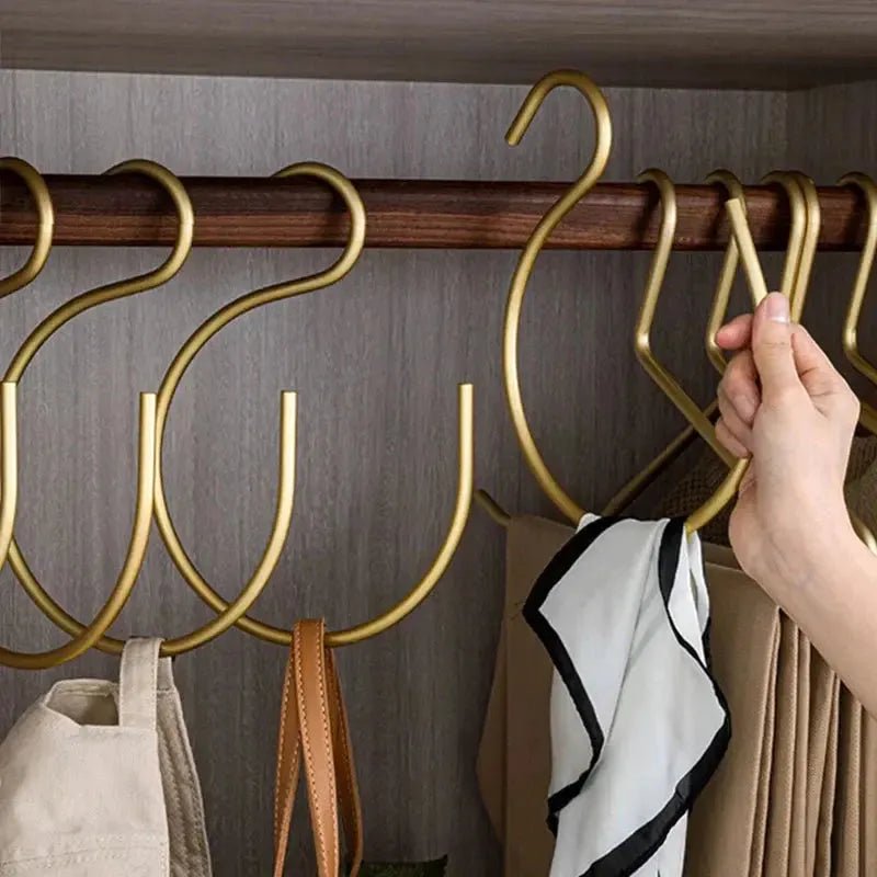 S-shaped Clothes Hangers - FormaS-Gold-State of Style
