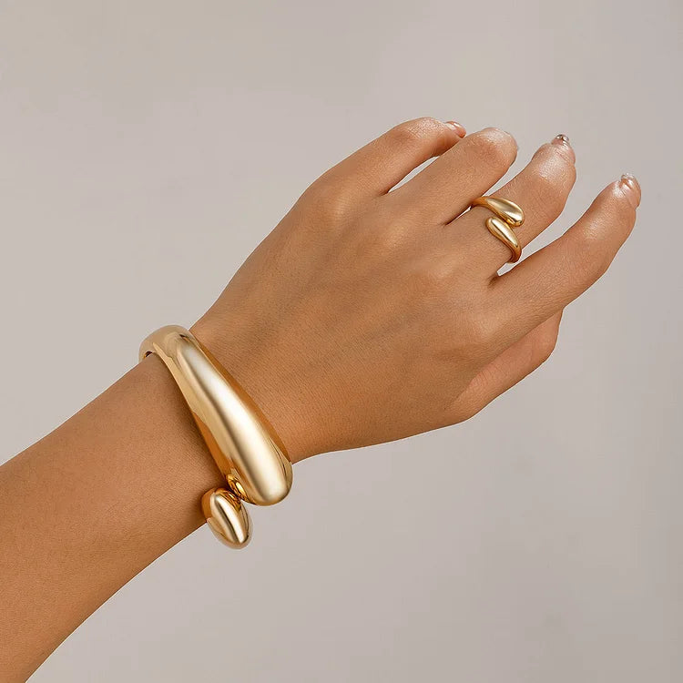 Shiny Cross Bracelet - Celina-Gold-State of Style