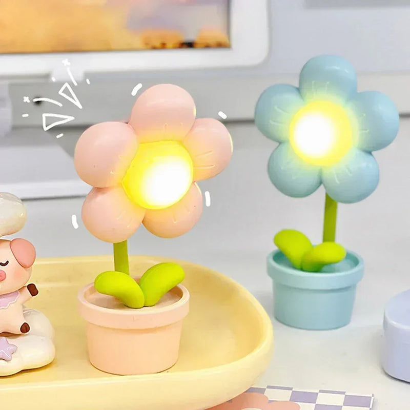 Small Flower Relaxing Table Lamp - BlossomGlow-Pink-State of Style