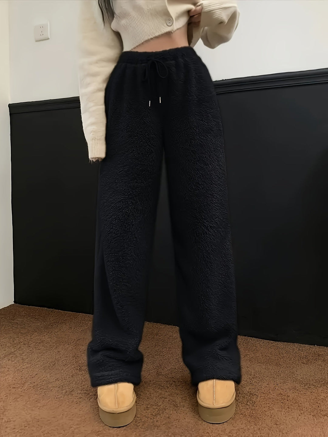 Soft Teddy Sherpa Lounge Pants for Ladies – Noémie-Black-S-State of Style