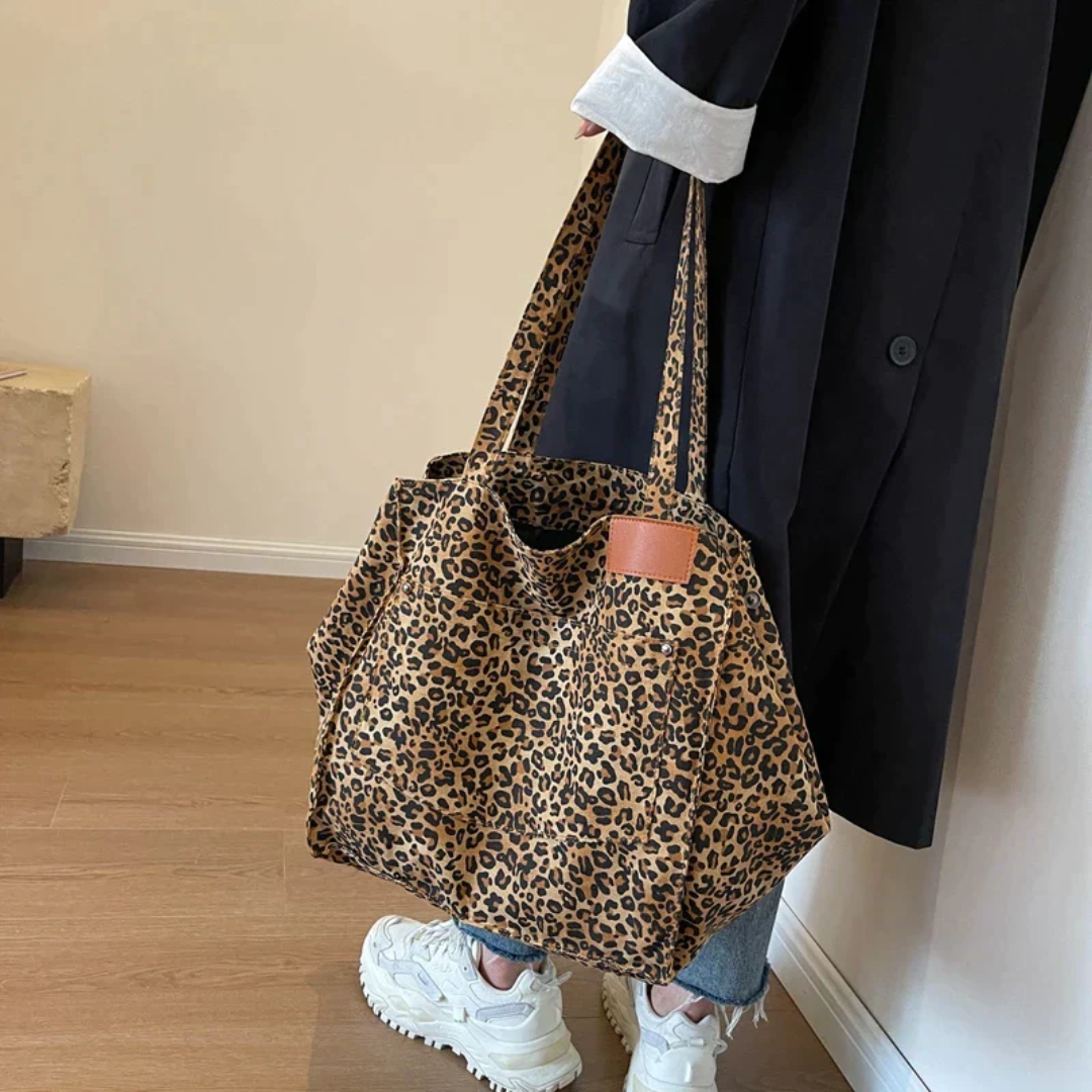 Stylish Handbag with Leopard Print - WildElegance-Black-State of Style