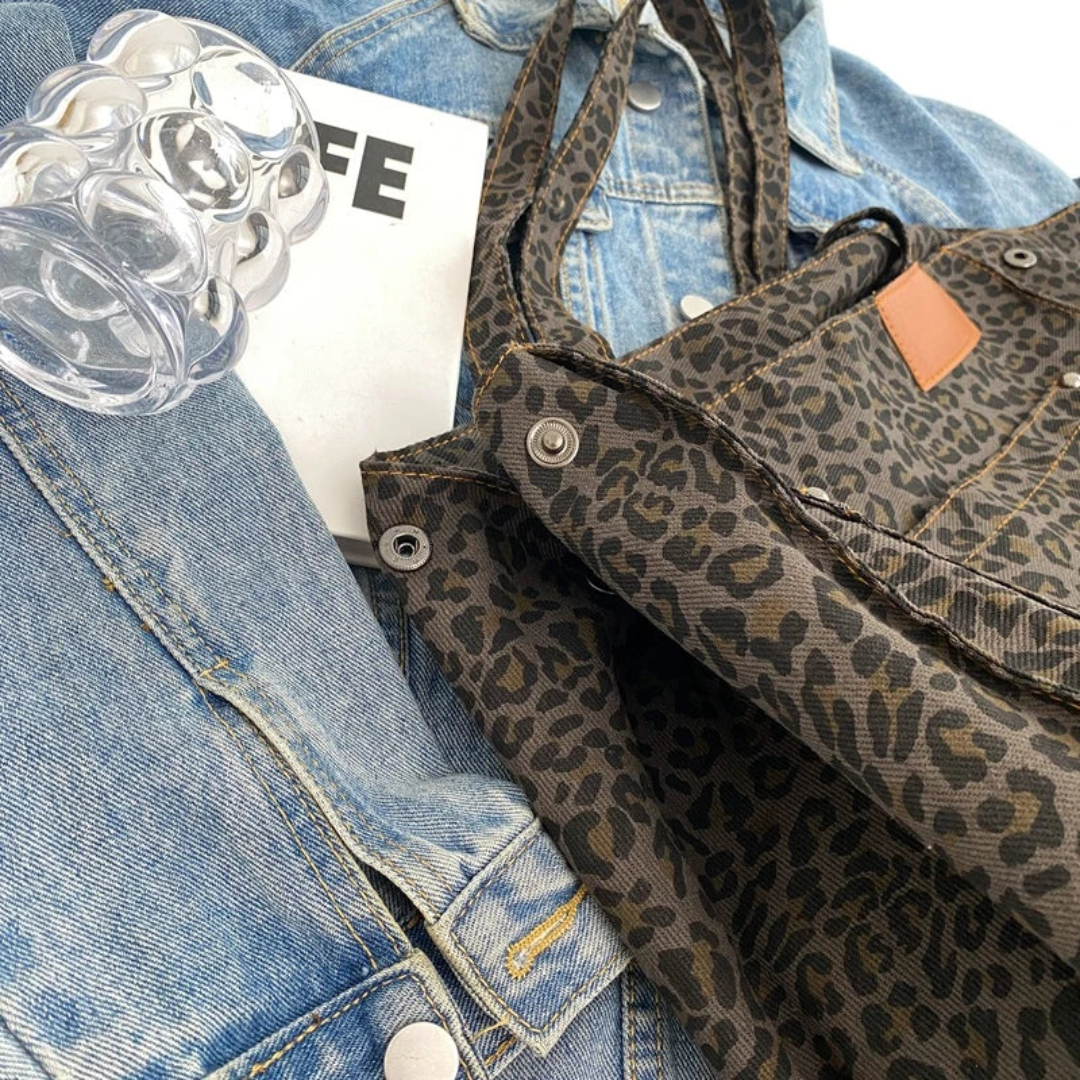 Stylish Handbag with Leopard Print - WildElegance-Black-State of Style