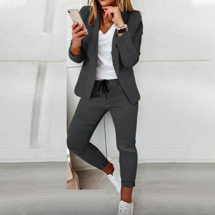Stylish Ladies Outfit - Sophia-Grey-S-State of Style