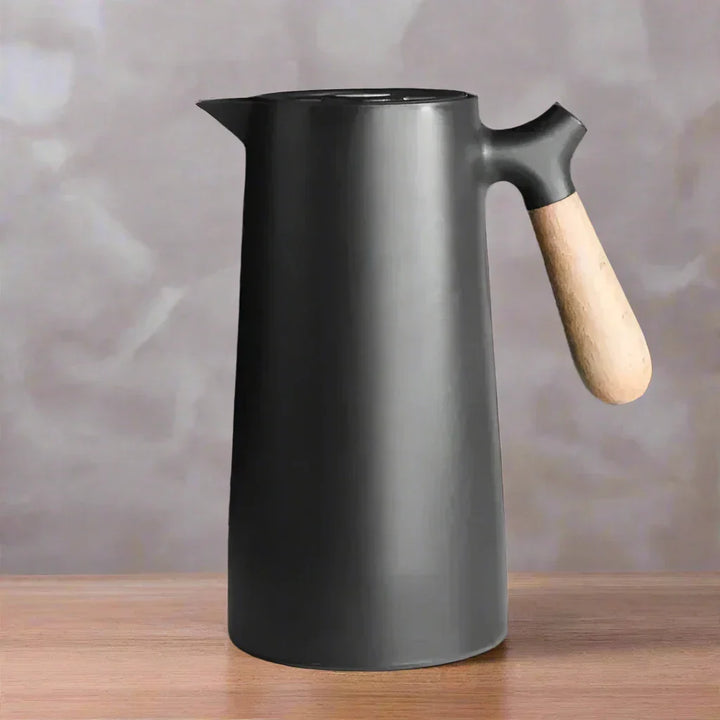 Stylish Thermos Flask with Long Heat and Cold Retention - NordicTherm-Black-State of Style