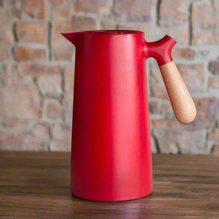 Stylish Thermos Flask with Long Heat and Cold Retention - NordicTherm-Red-State of Style