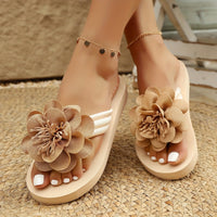 Stylish women's slippers with floral detail for summer - FlowerStep-Beige-3-State of Style