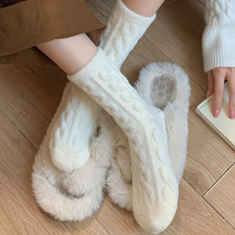 Traditional Fluffy Socks Jade – Soft, Warm & Vintage-Inspired-Pink-State of Style