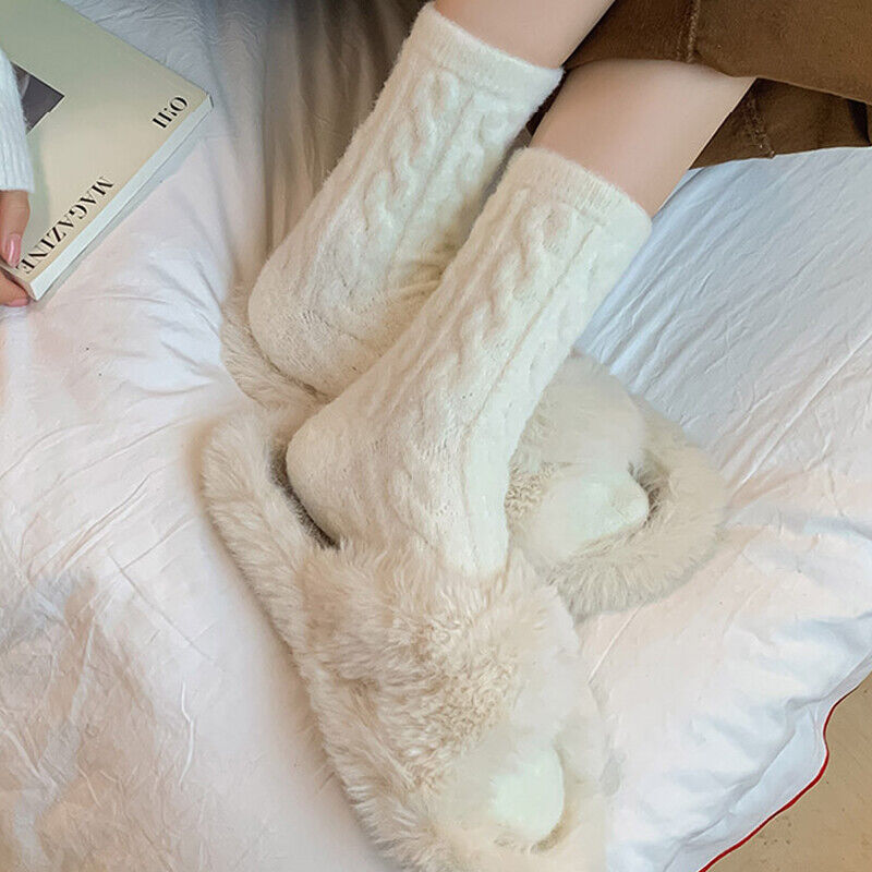Traditional Fluffy Socks Jade – Soft, Warm & Vintage-Inspired-Pink-State of Style
