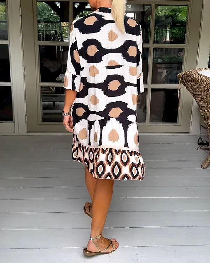Trendy short-sleeved dress with abstract print & loose fit – Liora-Brown-S-State of Style