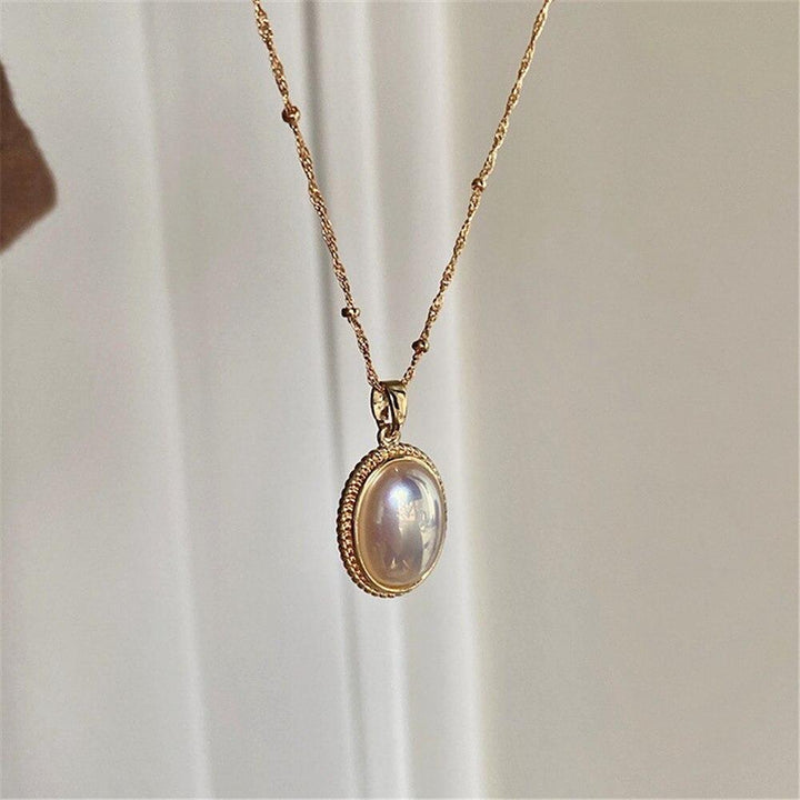 Vintage Gold Pearl Necklace - Lumina-State of Style
